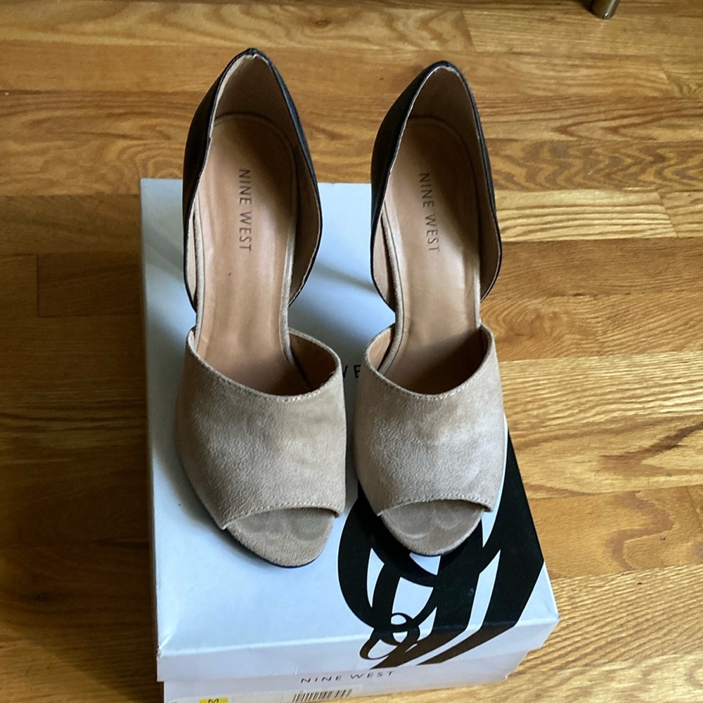 Nine West Two Tone Black / Tan Heels